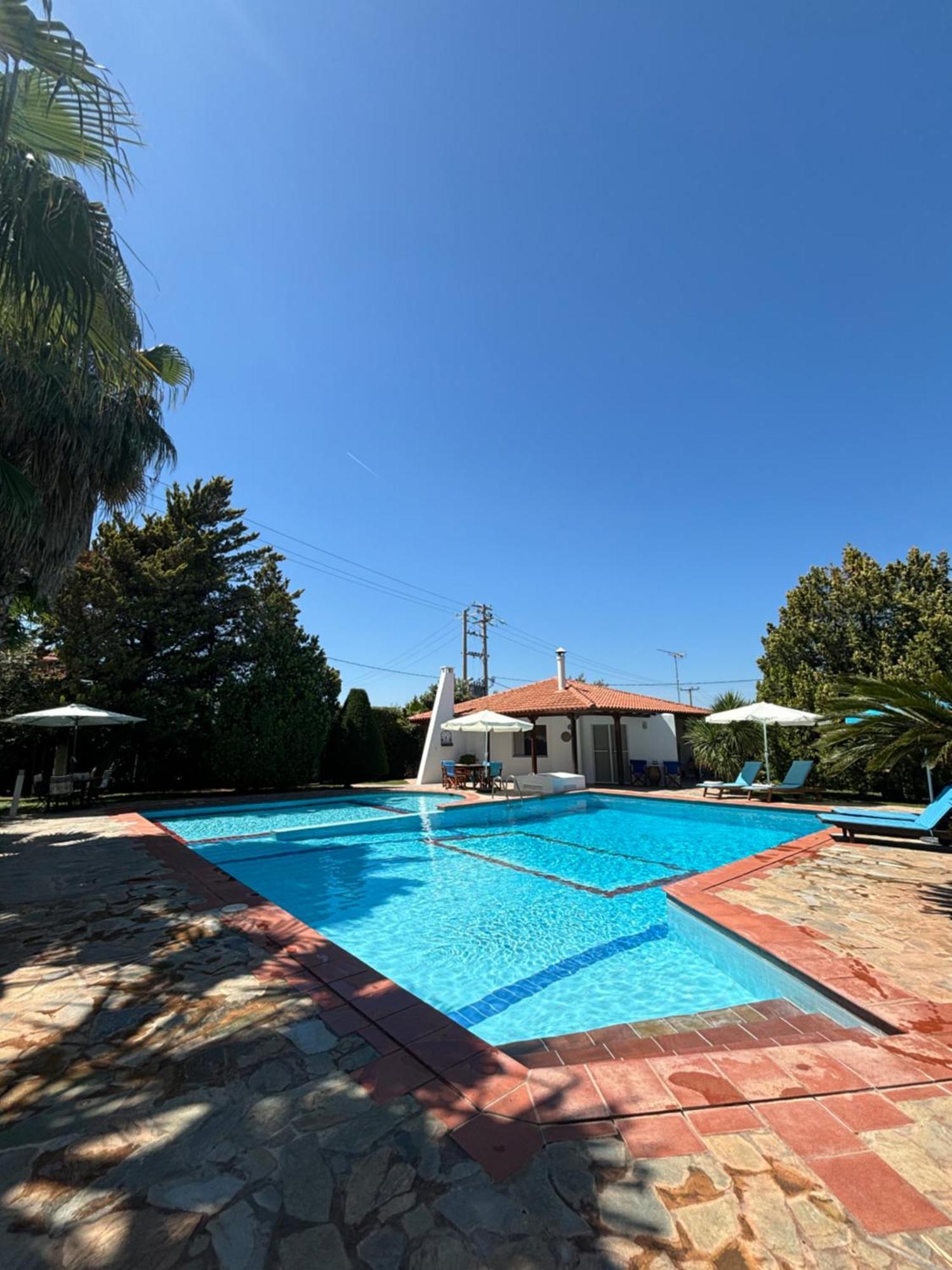 Country House With Pool And Big Garden Оропос Экстерьер фото